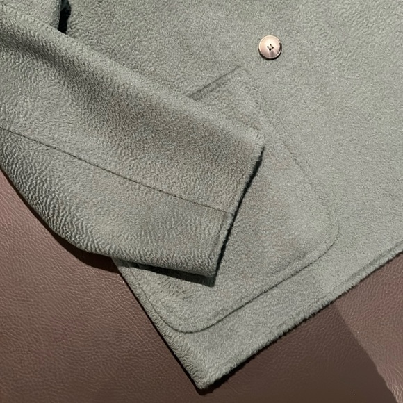 🔹 Cashmere Jacket - Picture 8 of 15